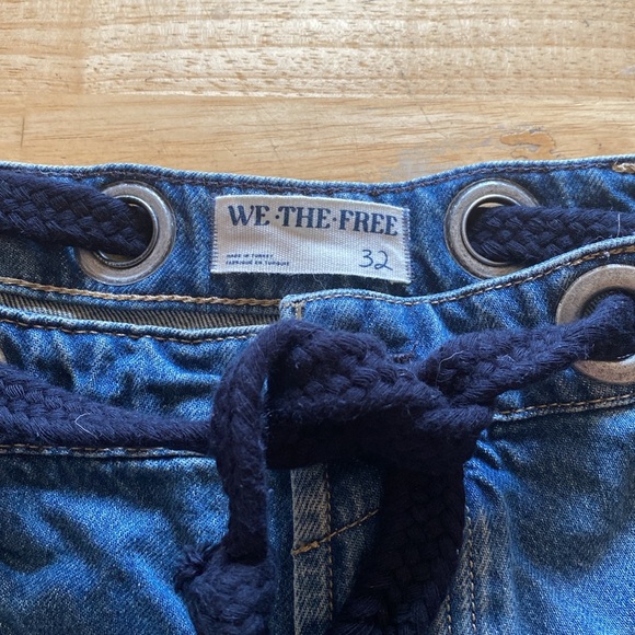 Free People - Picture 2 of 6